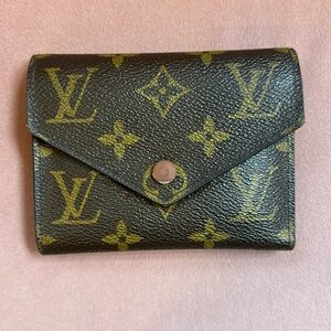 Authentic Louis Vuitton Victorine wallet